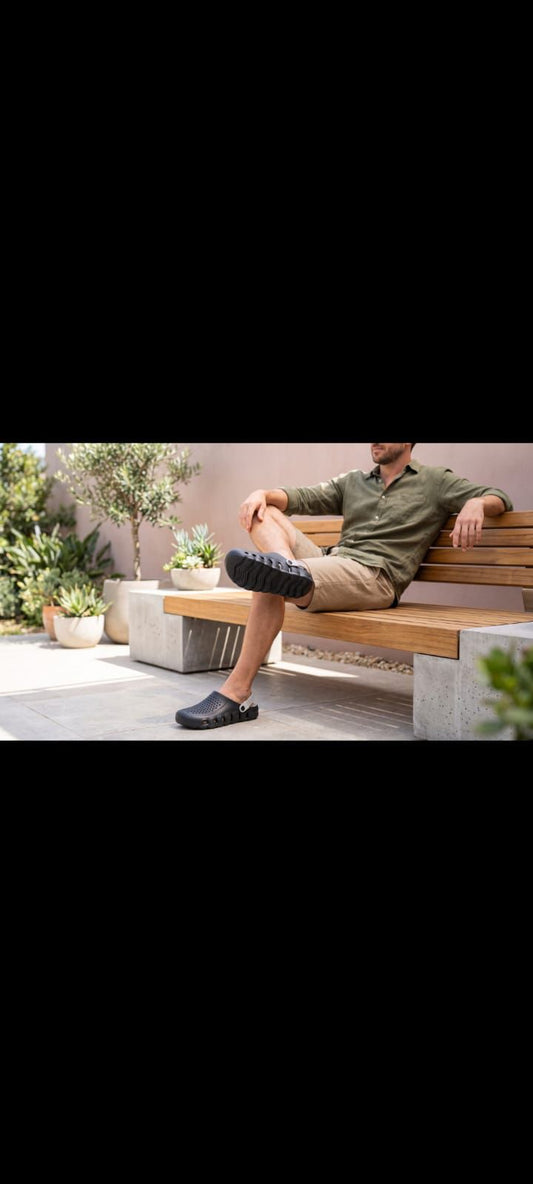 Premium Comfort Casual Clogs – Lightweight & Stylish Everyday Footwear